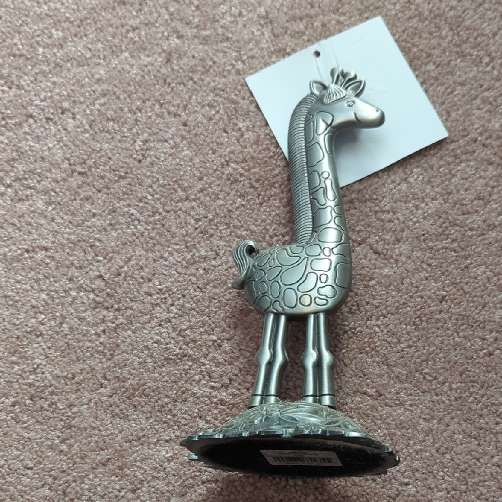 Silver Giraffe Figurine Photo Clip New. NWOT . SALE